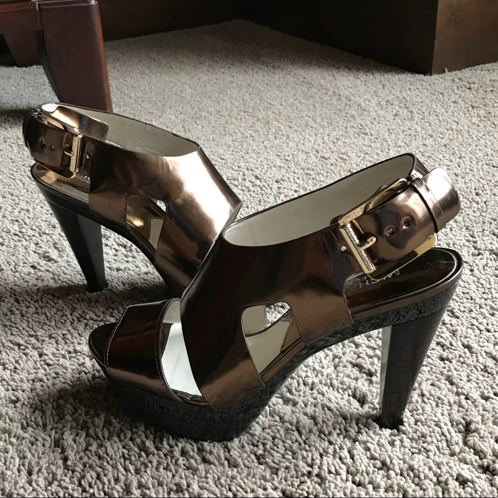 Michael Kors bronze sandals 8.5 M
